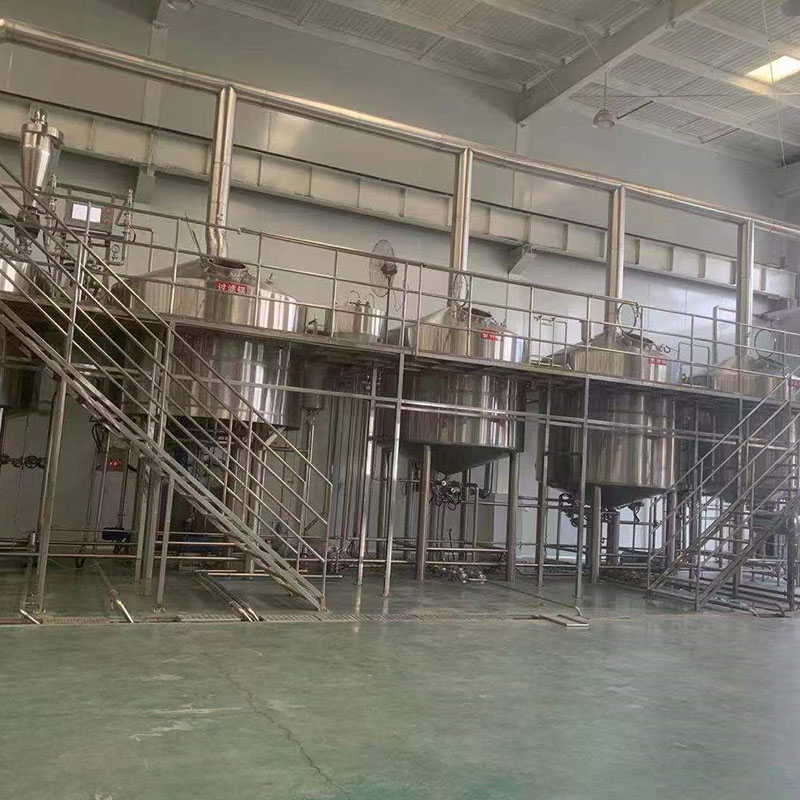 柳南精酿啤酒设备厂—平面布置、设备设计、制造、调试、培训等一条龙服务_COPY